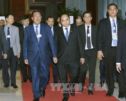 Thủ tướng Nguyễn Xuân Phúc tham dự WEF về khu vực Mekong 2016 ảnh 1