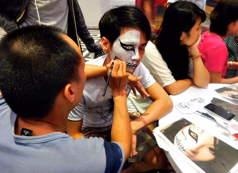 Đêm Halloween, đi bắt ma tại nơi nào ở Đà Nẵng? ảnh 2