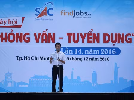 Nhộn nhịp ngày hội phỏng vấn – tuyển dụng ảnh 1