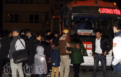 Xe vi phạm ngang nhiên xuất bến Lương Yên ảnh 3