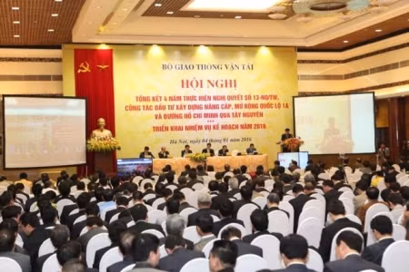 Hạ tầng giao thông phục vụ tốt cho phát triển kinh tế xã hội ảnh 1