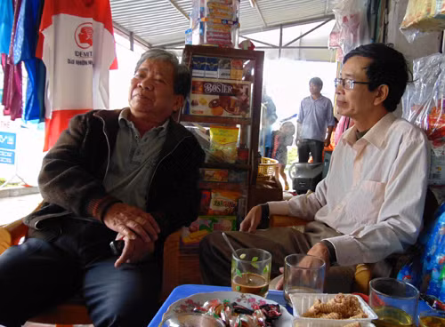 Đinh Ngọc Diệp dấn thân về thơ biển đảo ảnh 1