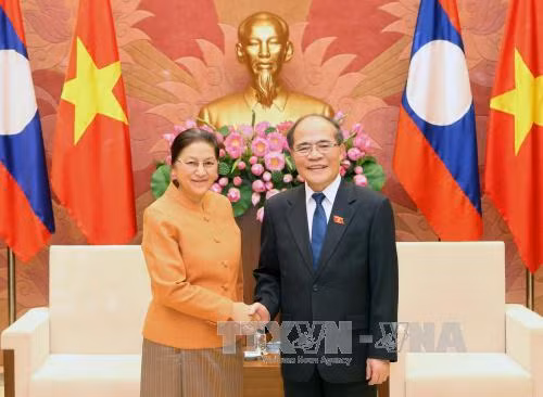 Đồng chí Nguyễn Sinh Hùng tiếp Chủ tịch Quốc hội Lào, Campuchia ảnh 1
