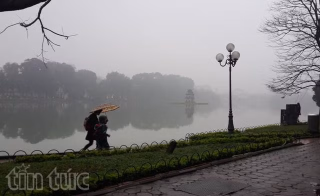 Không khí lạnh gây mưa, dông ở Bắc Bộ ảnh 1