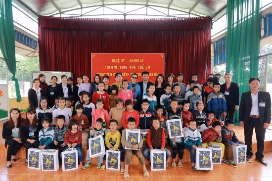Khánh Ly "cúi xuống thật gần" ảnh 6