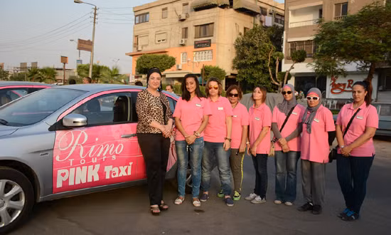 Taxi chỉ dành cho phụ nữ tại Ai Cập ảnh 1