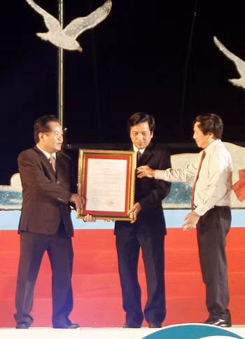 Khai trương du lịch biển Sầm Sơn ảnh 1