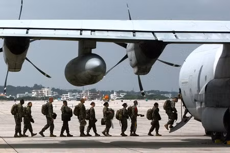 9.000 lính Mỹ sẽ rời đảo Okinawa ảnh 1
