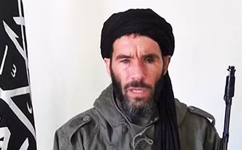 Tên Belmokhtar “có khả năng” đứng sau vụ bắt cóc con tin ở Mali ảnh 1