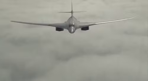 Tu-160 và Tu-95MS xuất trận lần đầu trên bầu trời Syria ảnh 3