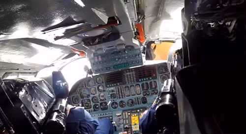 Tu-160 và Tu-95MS xuất trận lần đầu trên bầu trời Syria ảnh 2