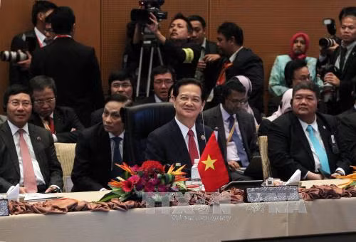 Thủ tướng dự các hội nghị cấp cao trong ASEAN 27 ảnh 2