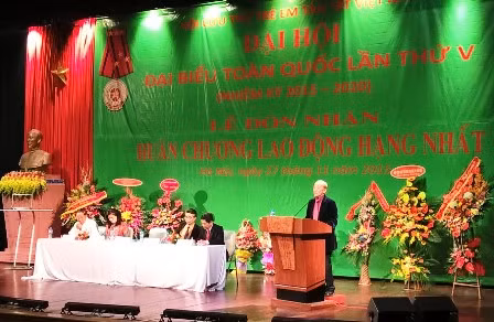 Hàng nghìn trẻ em tàn tật được khám, chữa bệnh, phục hồi chức năng ảnh 1