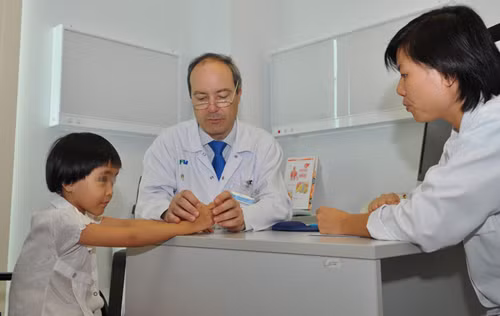 Bác sĩ Stéphane Guero trở lại Việt Nam ảnh 1