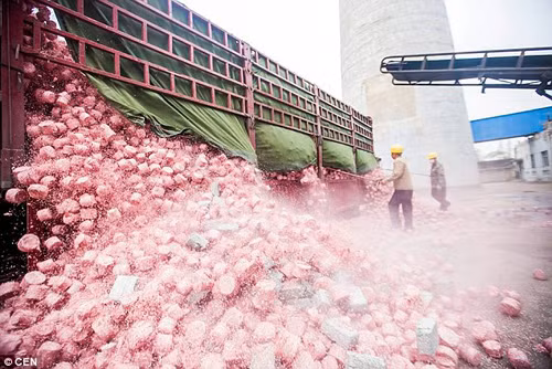 Trung Quốc đốt hàng trăm tỷ NDT tiền giấy để tạo điện ảnh 2