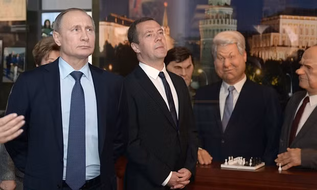 Nga trưng bày "va li hạt nhân" của cố Tổng thống Boris Yeltsin ảnh 1