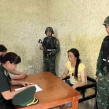 Bài 2: Hồi sinh những phận đời nơi đường biên mốc giới
