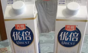 Thu hồi sữa Trung Quốc chứa chất tẩy rửa 