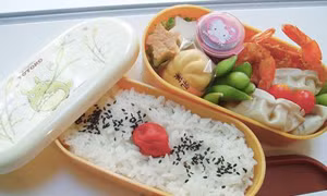 Ăn cơm hộp, 160 công nhân nhập viện 