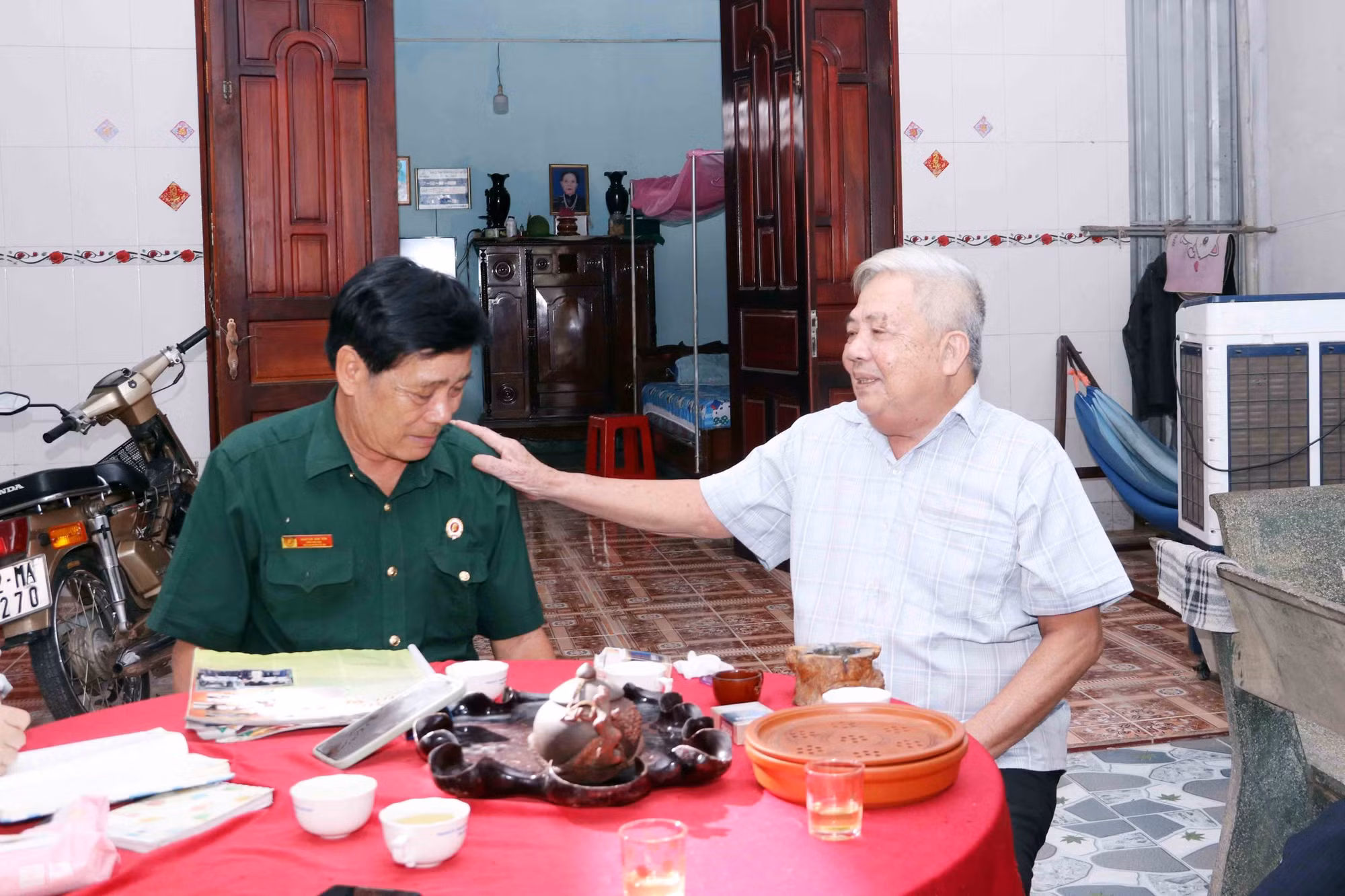 potal-ky-uc-cua-nguoi-linh-biet-dong-truc-tiep-danh-vao-dinh-doc-lap-7768787.jpg