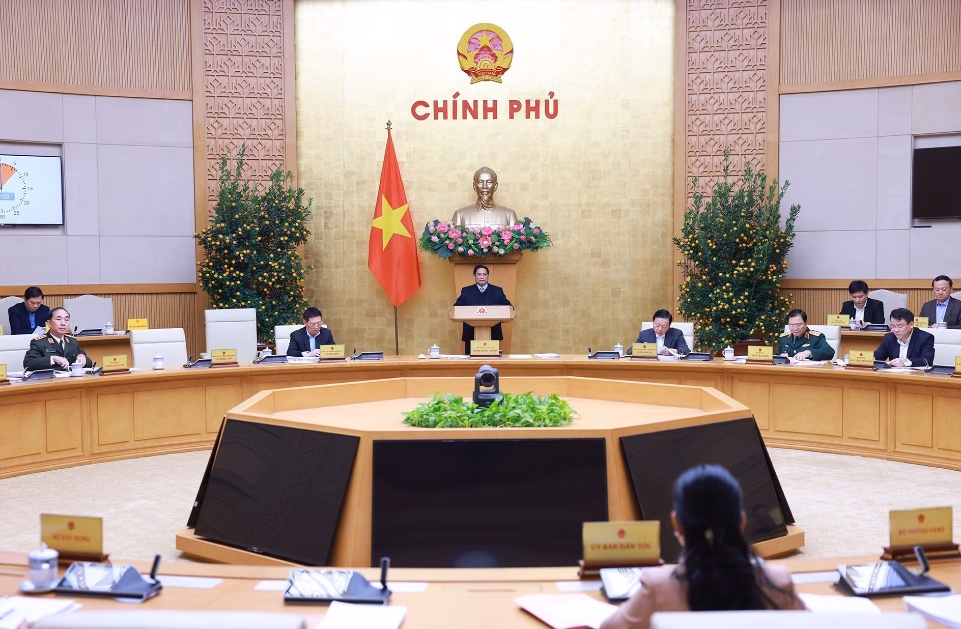 potal-thu-tuong-chu-tri-phien-hop-chinh-phu-thuong-ky-thang-1-nam-2025-7840286.jpg