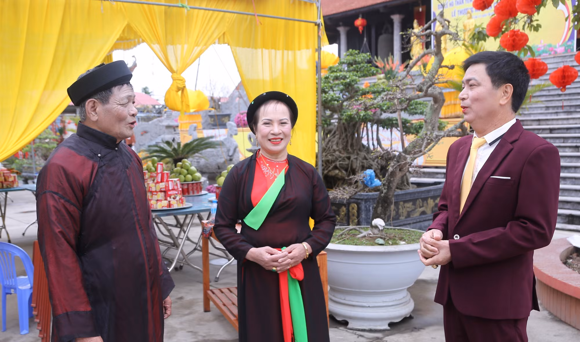 potal-giu-gin-nghe-thuat-trinh-dien-dan-gian-hat-dum-tai-thanh-pho-thuy-nguyen-hai-phong-7848514.jpg