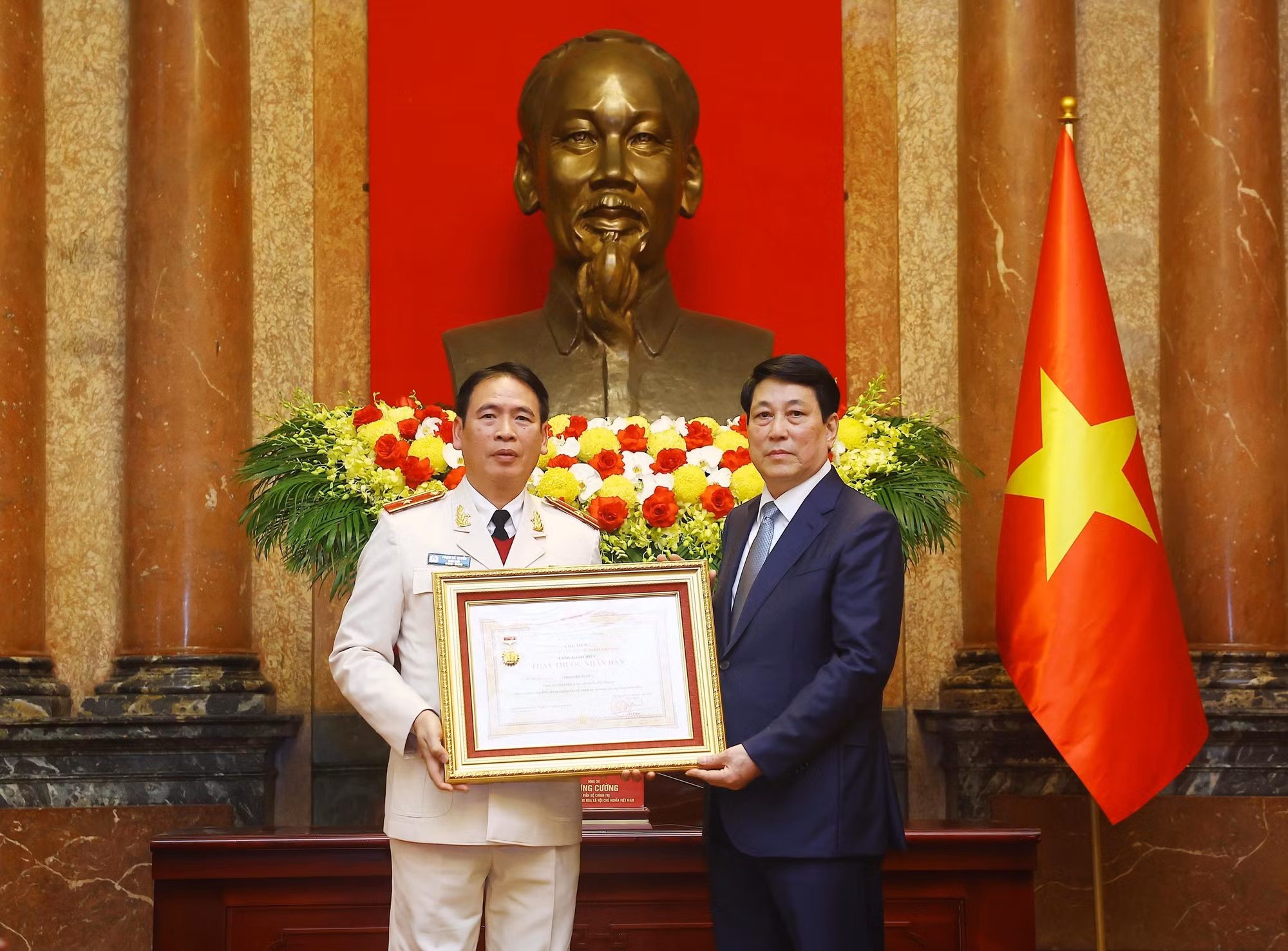 potal-chu-tich-nuoc-gap-mat-dai-bieu-tieu-bieu-nganh-y-te-7874727.jpg
