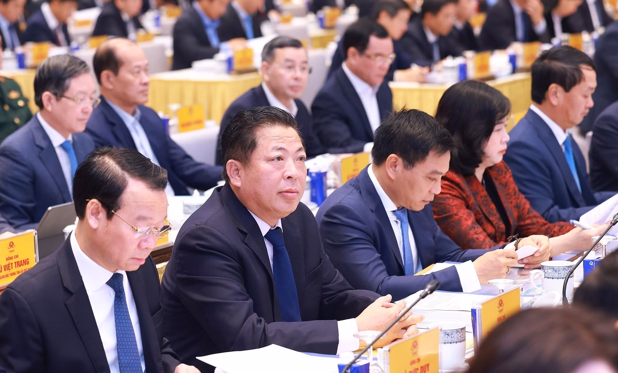 potal-hoi-nghi-tong-ket-cong-tac-nam-2024-va-trien-khai-nhiem-vu-nam-2025-cua-chinh-phu-va-chinh-quyen-dia-phuong-7795741.jpg