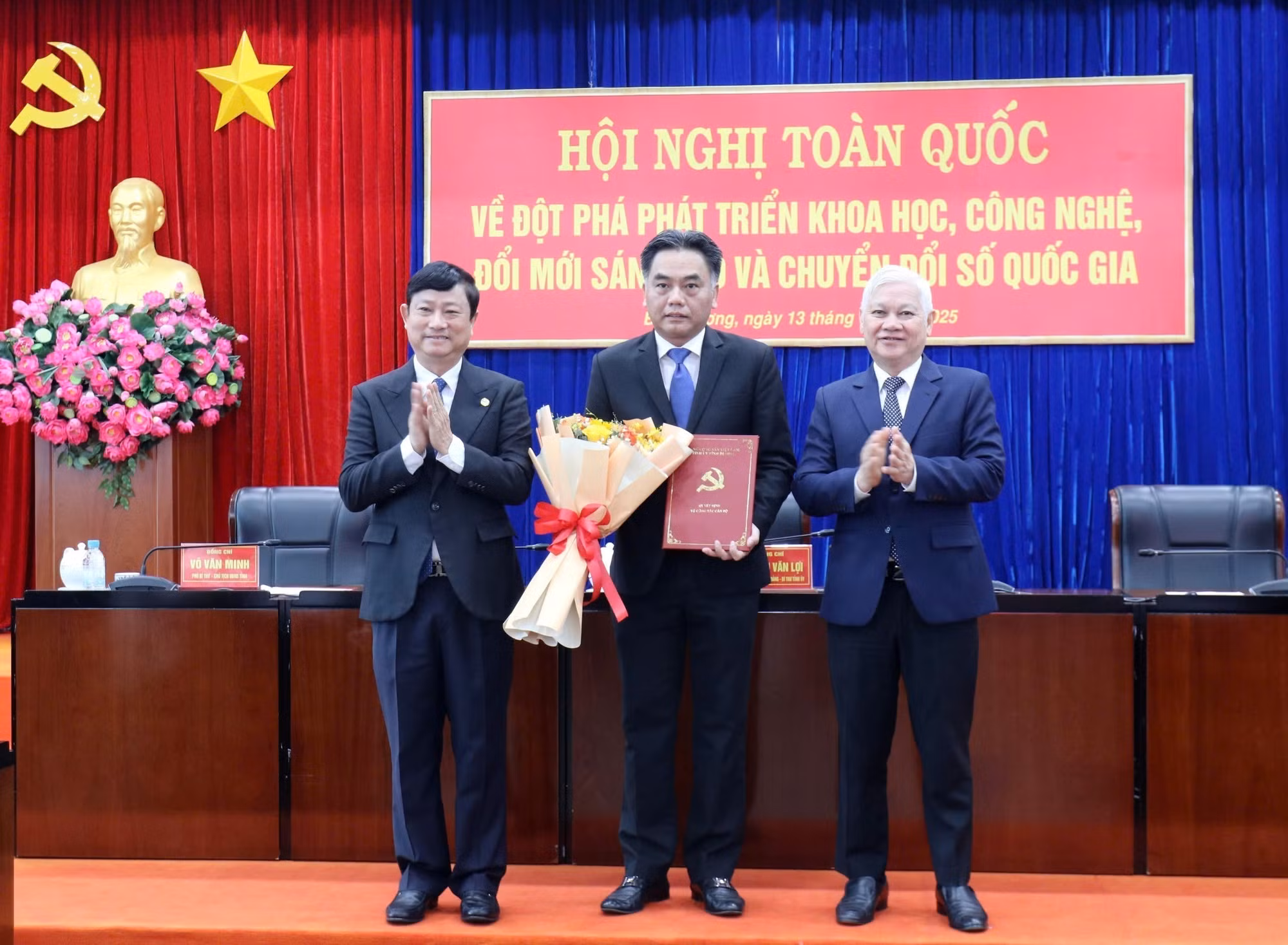 potal-cong-bo-quyet-dinh-cua-ban-bi-thu-ve-cong-tac-can-bo-tinh-binh-duong-7803463.jpg