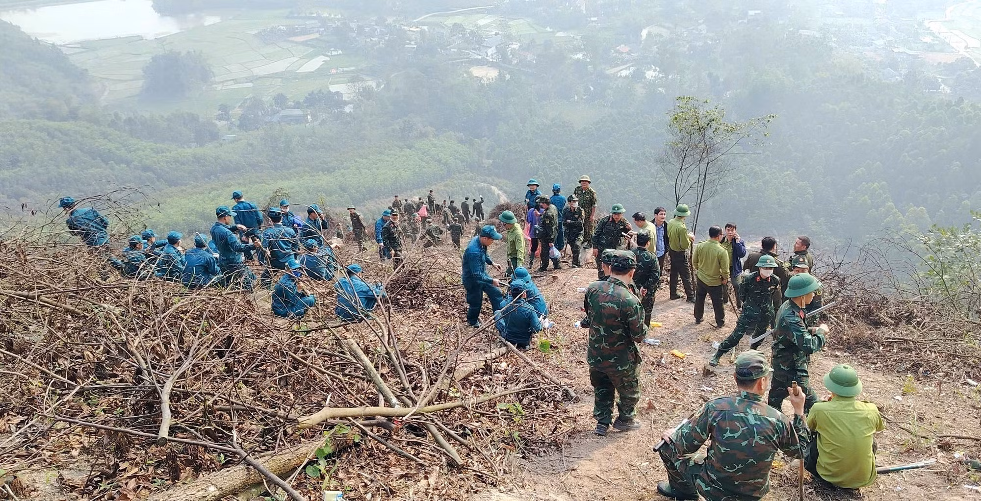 potal-da-dap-tat-dam-chay-rung-o-nui-nghiem-tuyen-quang-7927164.jpg