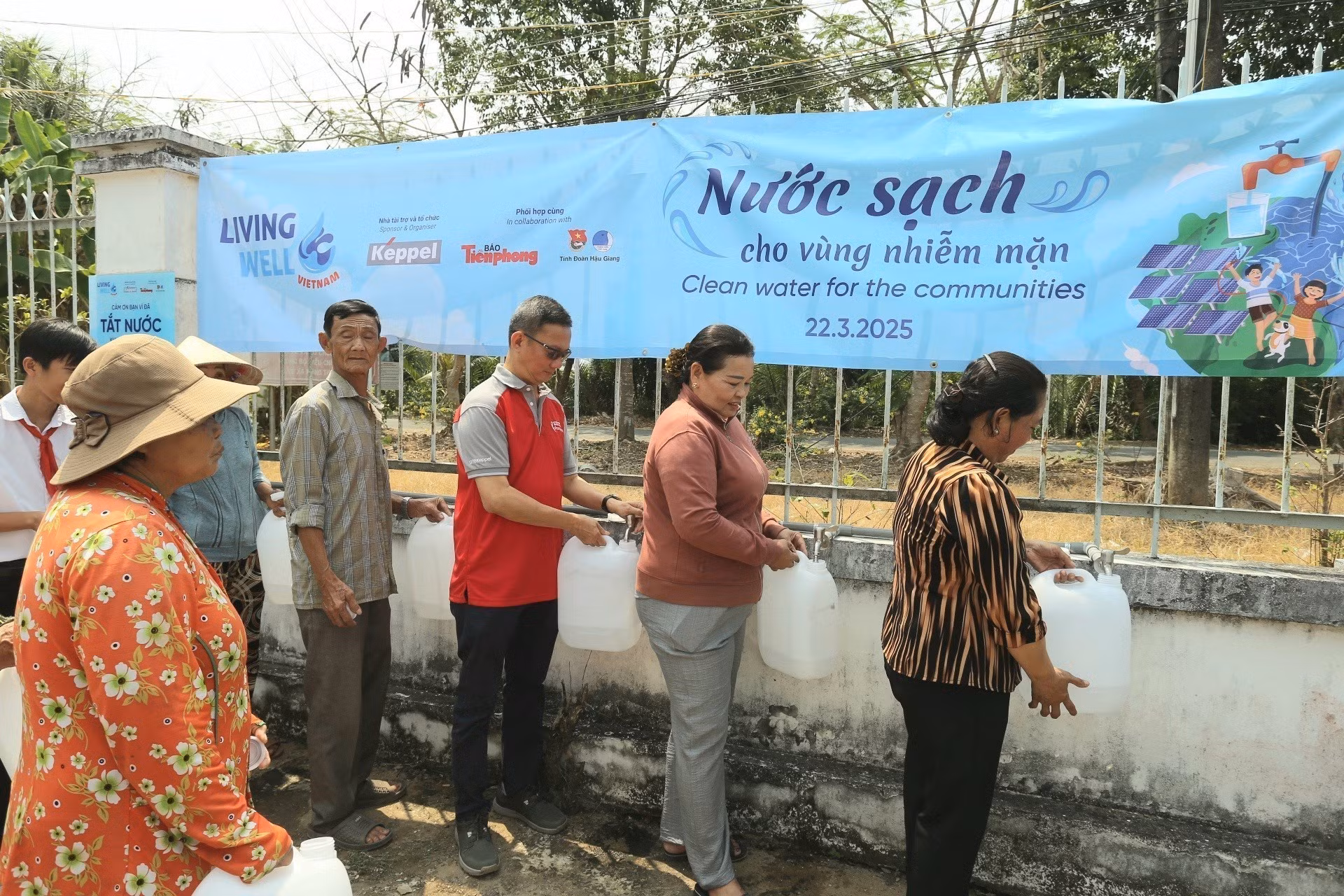 potal-trao-tang-he-thong-may-loc-nuoc-man-tai-hau-giang-7927244.jpg