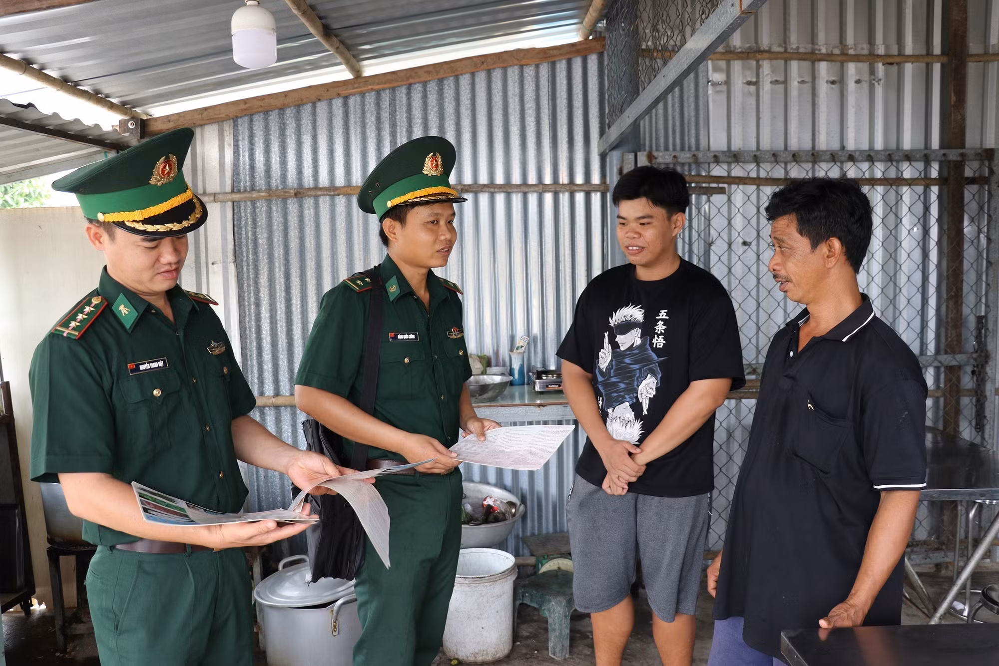 potal-bo-doi-bien-phong-tien-giang-tang-cuong-tuyen-truyen-phong-chong-iuu-7745350.jpg