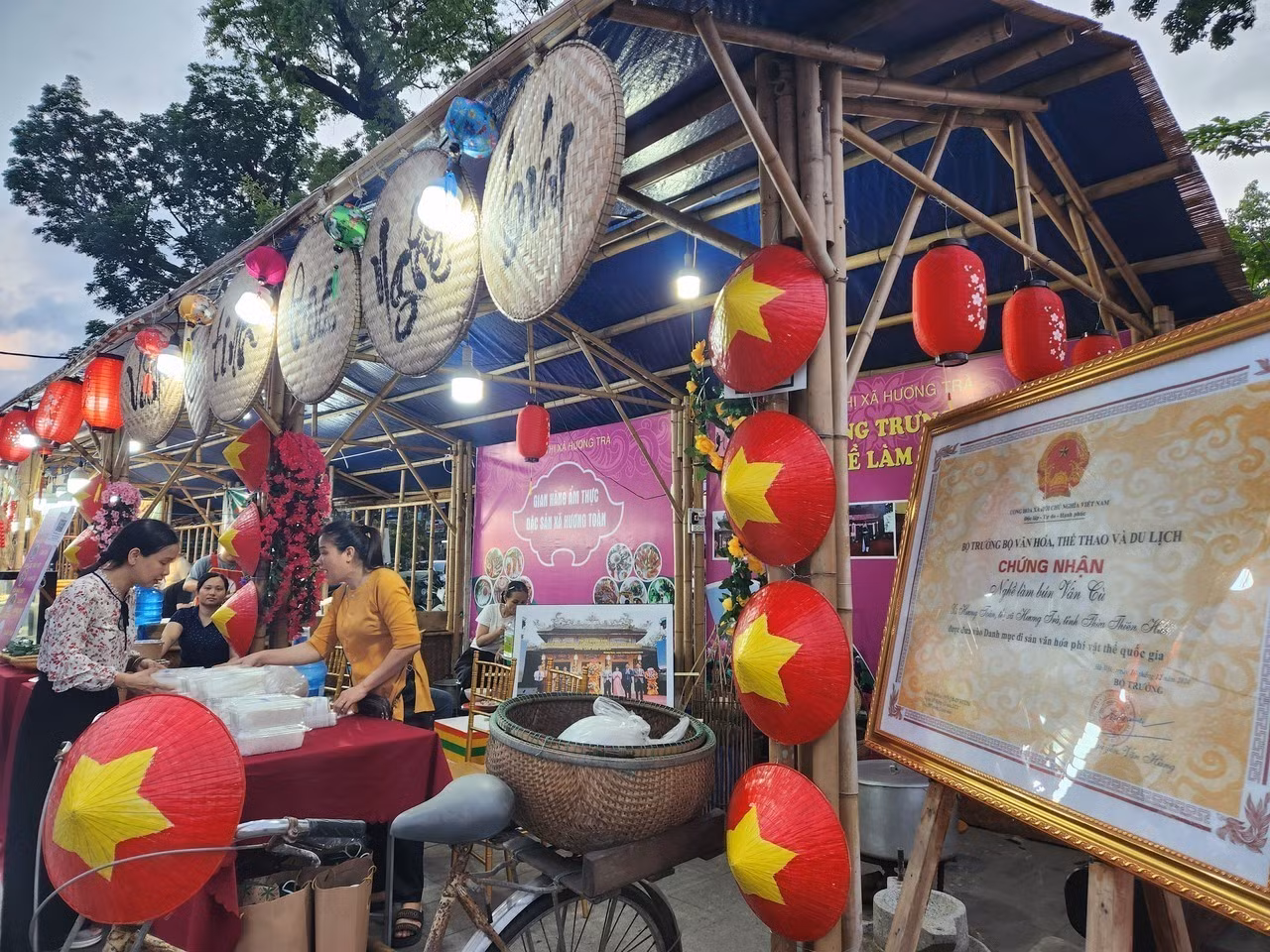 potal-khai-mac-chuong-trinh-hue-kinh-do-am-thuc-8004487.jpg