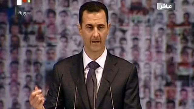 Đàm phán hòa bình phải đi đôi với chấm dứt ủng hộ phiến quân Syria ảnh 1
