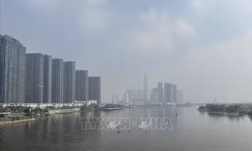 Không khí TP Hồ Chí Minh mờ đục, chất lượng ở mức kém