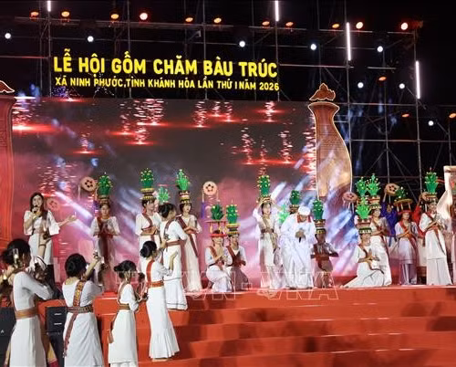 Giữ 'hồn gốm' Bàu Trúc trong cuộc sống hiện đại