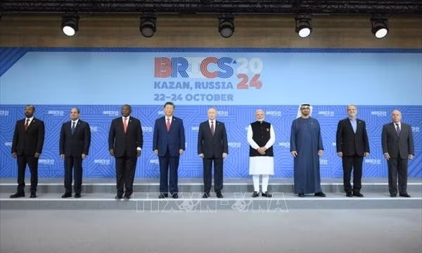 Các nhà lãnh đạo chụp ảnh chung tại Hội nghị Cấp cao Nhóm BRICS ở Kazan, Nga, ngày 23/10/2024. Ảnh: IRNA/TTXVN
