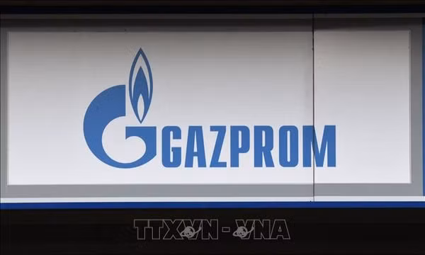 Biểu tượng Tập đoàn năng lượng Gazprom. Ảnh: AFP/ TTXVN