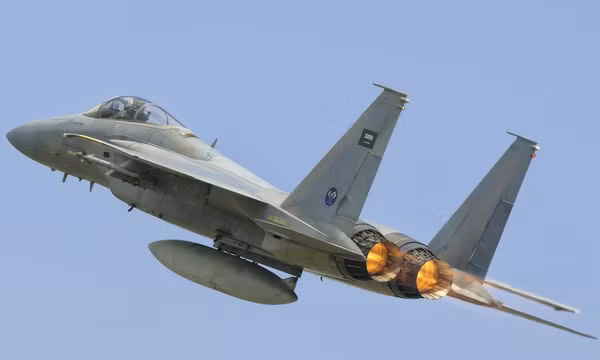 Máy bay chiến đấu F-15C của Không quân hoàng gia Saudi Arabia. Ảnh: RT