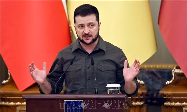 Xung đột Nga - Ukraine: Đề xuất hòa bình để ngăn chặn một cuộc chiến toàn diện