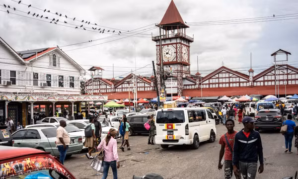 Chỉ mới khai thác dầu vài năm nay, Guyana đang hưởng lợi lớn khi khủng hoảng Trung Đông siết chặt nguồn cung dầu toàn cầu. Ảnh: caribbeannationalweekly