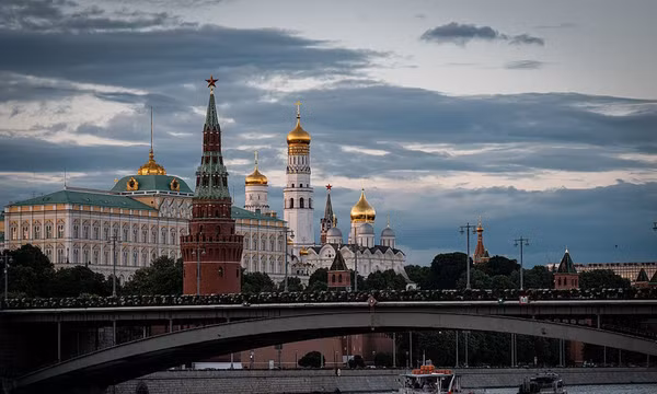 Quang cảnh khu phức hợp Điện Kremlin dọc theo sông Moskva. Ảnh: Anadolu