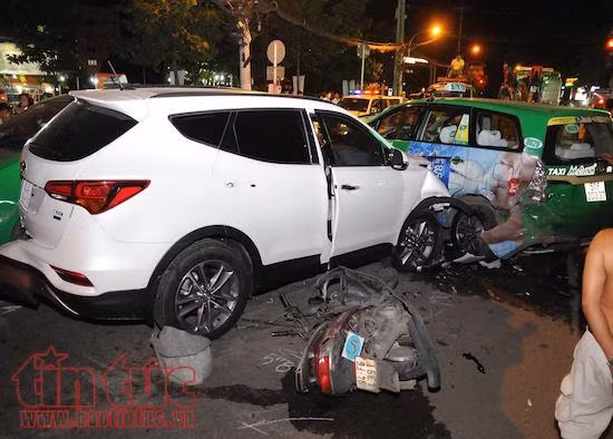 Khắc phục hậu quả vụ tai nạn đặc biệt nghiêm trọng tại TP Hồ Chí Minh ảnh 1