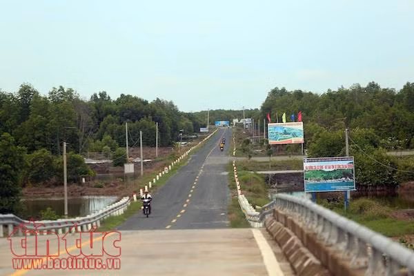 Hiện hữu tuyến đường ‘ý đảng lòng dân’ nối liền Đất Mũi, Cà Mau ảnh 7