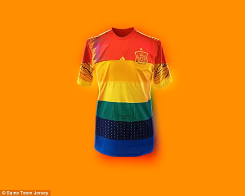WORLD CUP 2018: Ngỡ ngàng áo '7 sắc cầu vồng' lấy cảm hứng từ World Cup đến Pele cũng phải ngợi khen ảnh 2