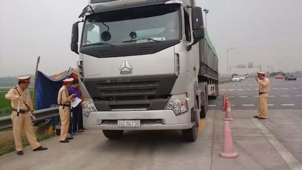 Ngăn chặn xe quá tải bùng phát trở lại ảnh 2