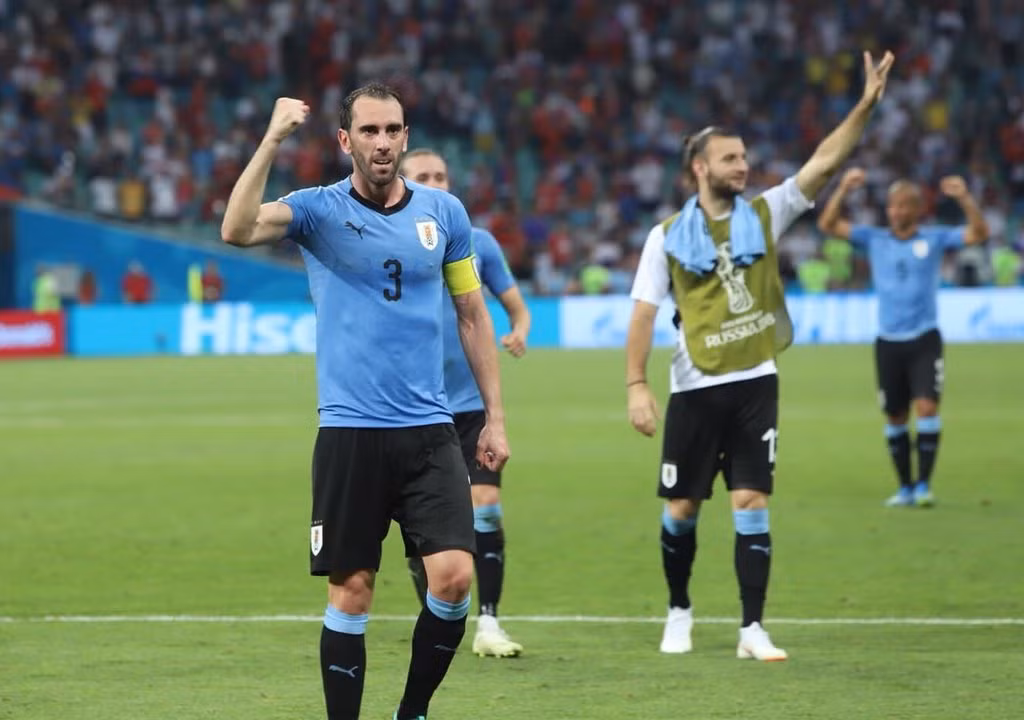 World Cup 2018: Uruguay 2-1 Bồ Đào Nha: Cavani dạy cho Ronaldo một bài học. Uruguay thành công với sơ đồ 4-4-2 ảnh 4