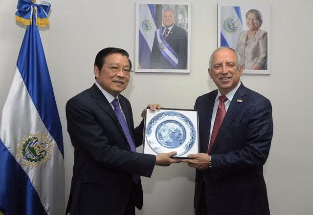 Đoàn đại biểu Đảng Cộng sản Việt Nam thăm và làm việc tại El Salvador ảnh 1