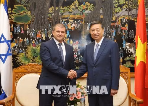 Bộ trưởng Tô Lâm tiếp Tổng Vụ trưởng Bộ Công an Nhà nước Israel ảnh 1