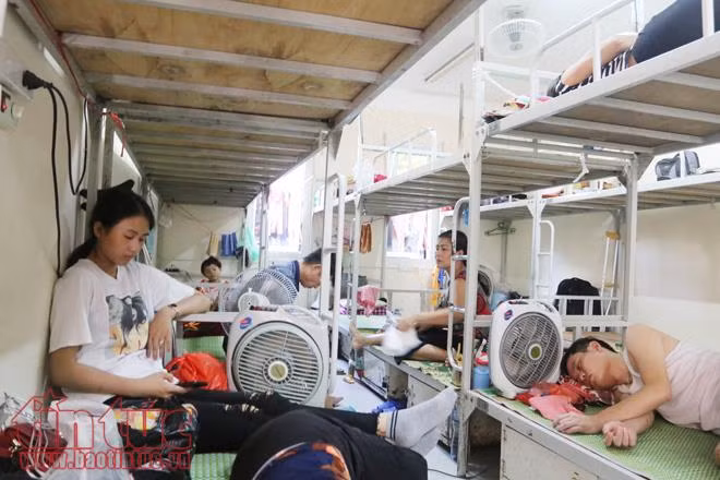 Cận cảnh khu nhà trọ bệnh viện Việt Đức chỉ 15 nghìn đồng/ngày ảnh 12
